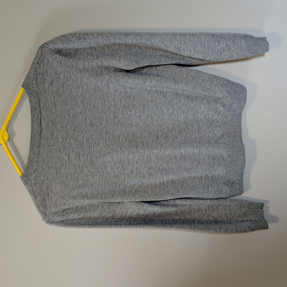 Sweater - Picture 4 of 4